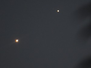 Venus und Jupiter (mit 3Monden) am 01.07.2015